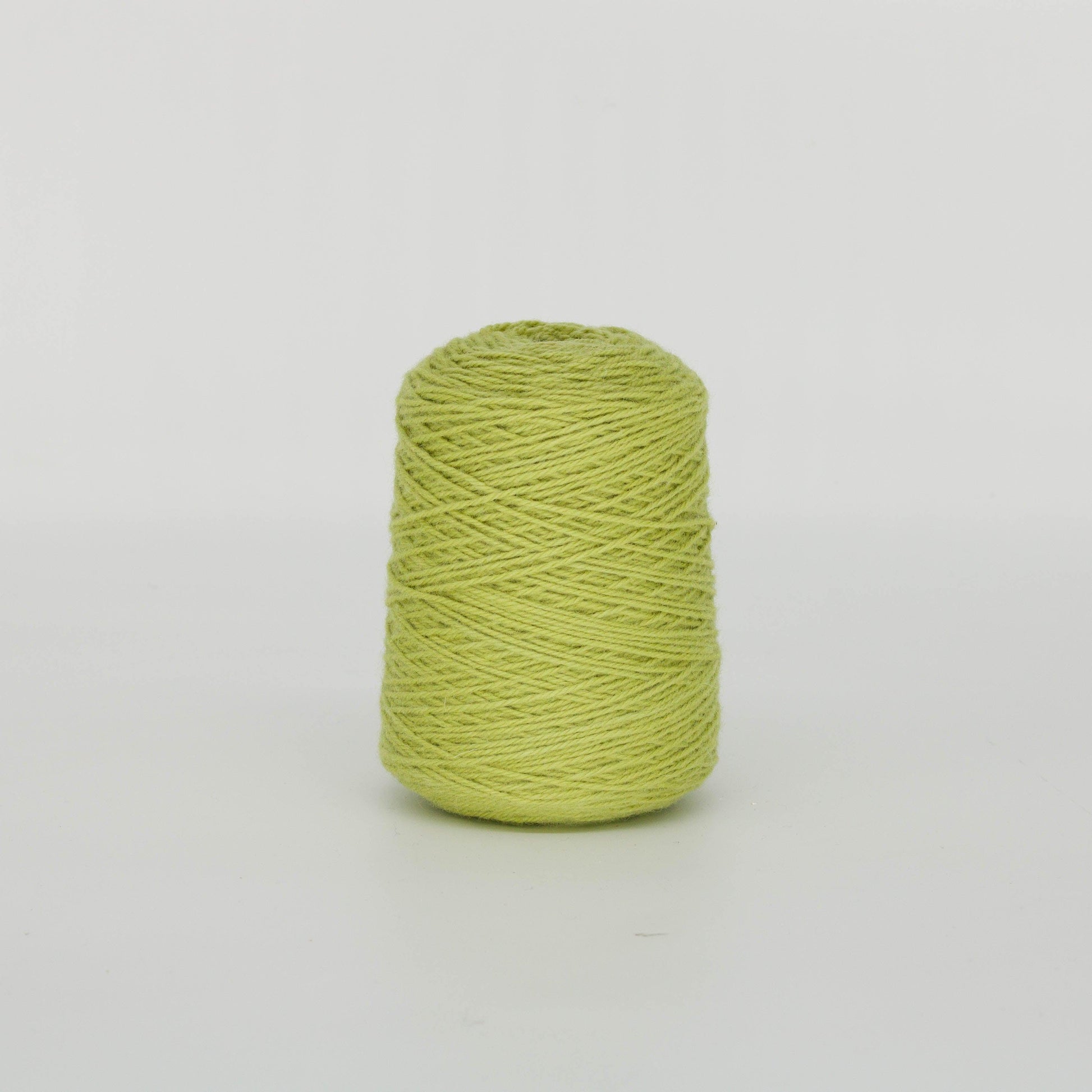 Apple green 100% Wool Rug Yarn On Cones (166) - Tuftingshop