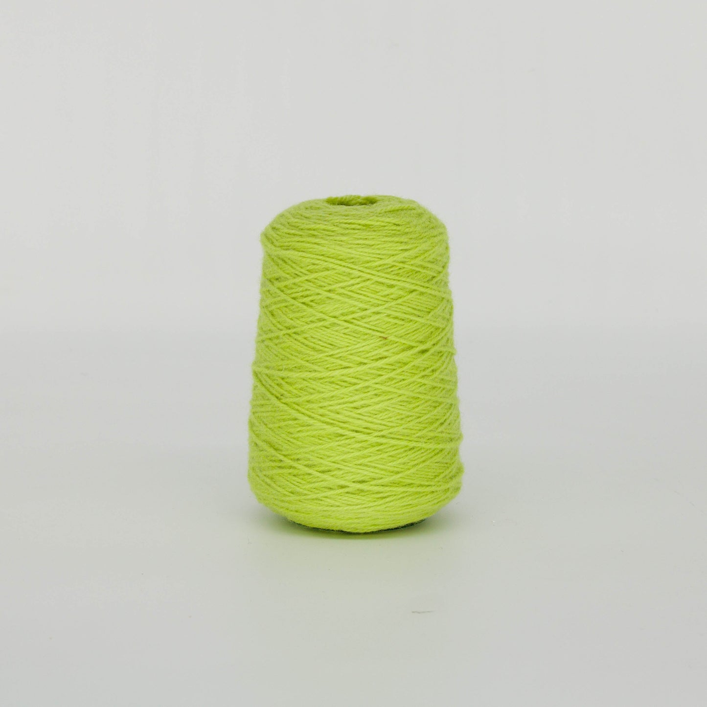 Reflecting green 100% Wool Rug Yarn On Cones (803c) - Tuftingshop